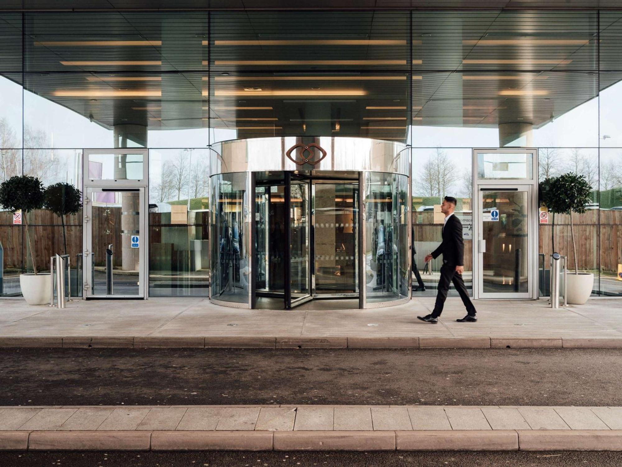 Sofitel London Heathrow Hotel Hillingdon Exterior photo